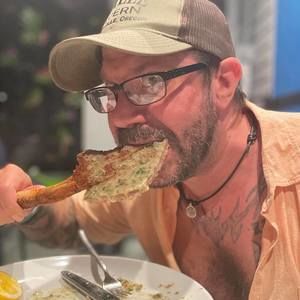 Meet your Posher, Dan